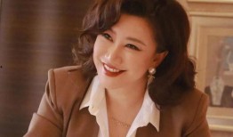 老板娘露脸在线观看,揭秘职场风云背后的真实故事